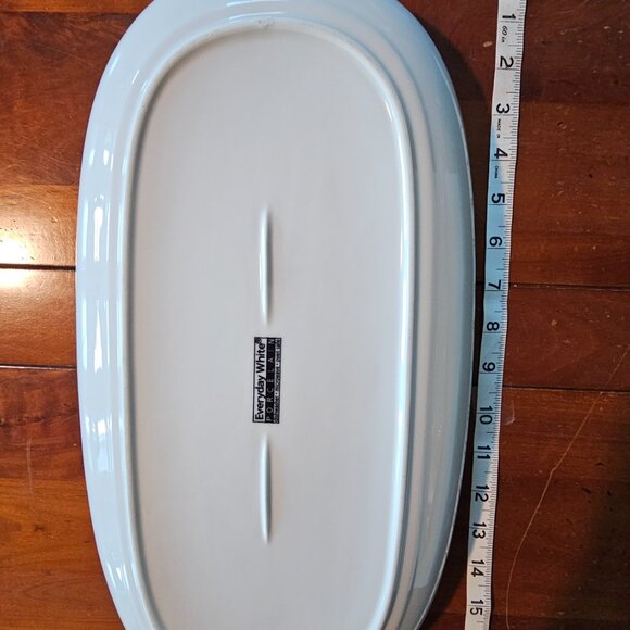 "Everyday White" Large porcelain plate - Picture 6 of 9